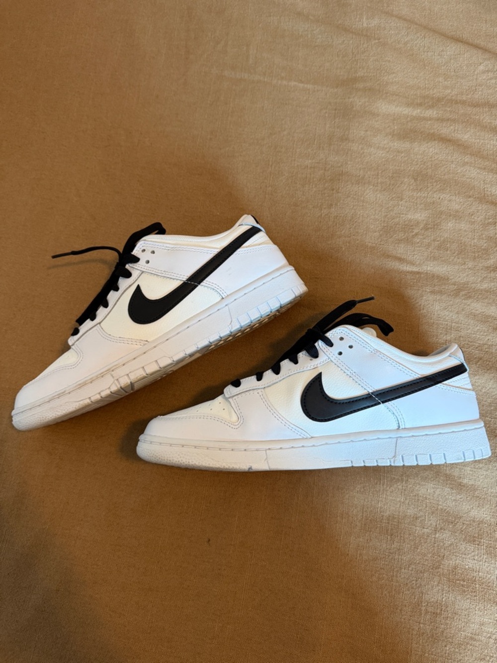Nike Dunk Low - Reverse Panda